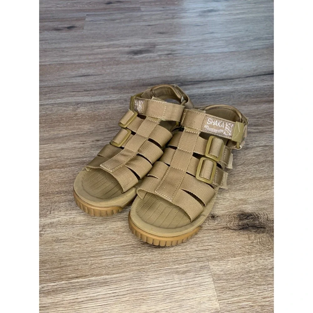 Excellenct Condition Shaka Hiker Gurkha Sandals in Tan - Size 7 Mens US